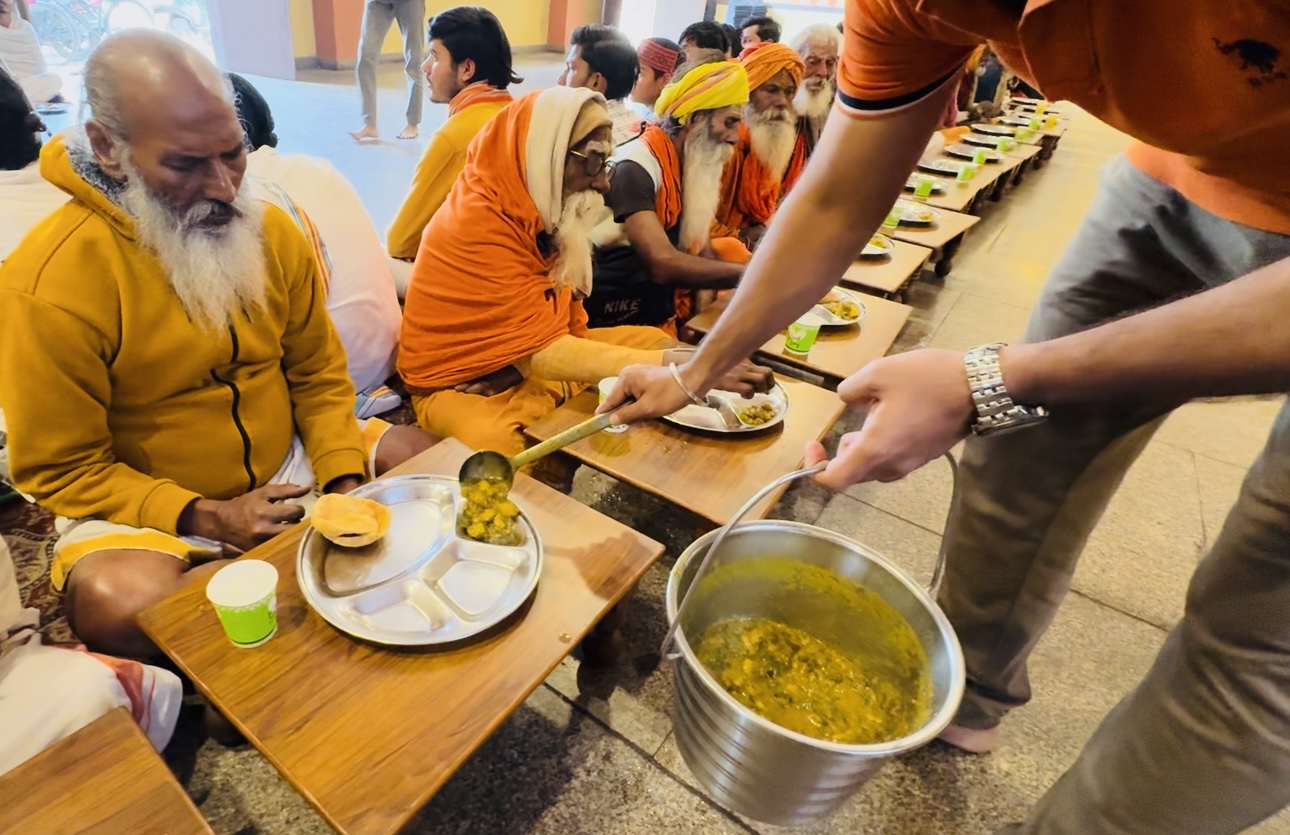 101 Brahmins & 51 Sanyasis Annadan Seva