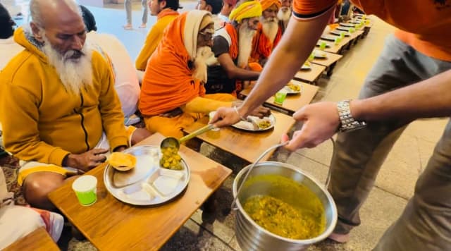 5 Sadhu & Pilgrim Bhojan